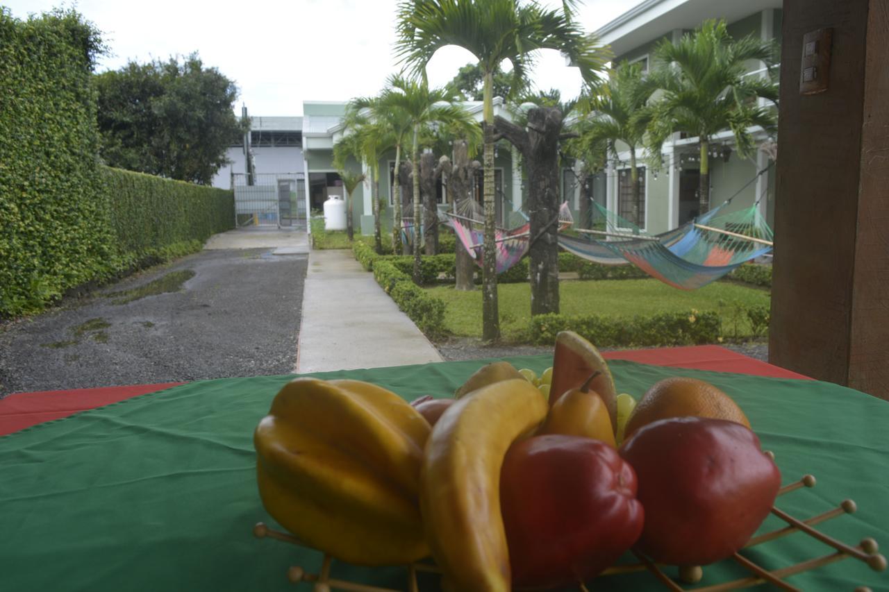 La Fortuna Backpackers Resort Exterior foto